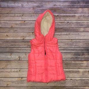 Girl’s puffer vest size 5